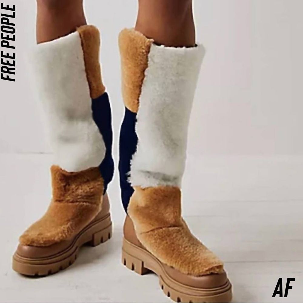 FREE PEOPLE HAPPY THOUGHTS FUR BOOTS IN CAMEL NAVY AND WHITE 37.5 EU